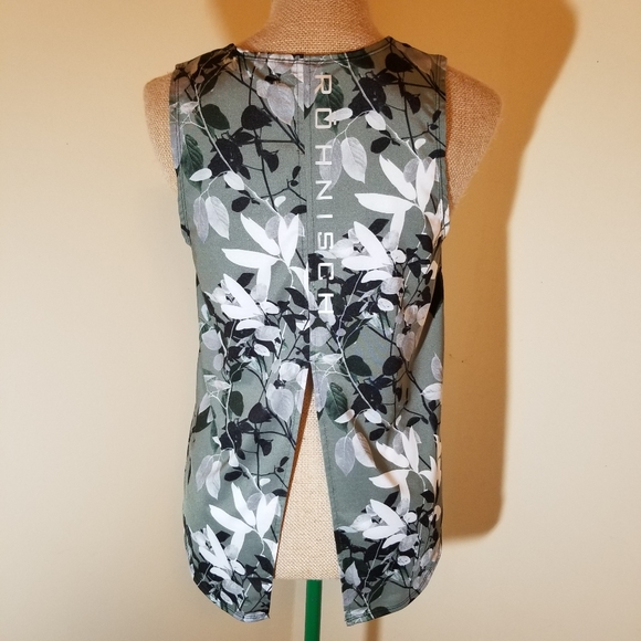 Rohnisch floral grey&black slit back workout top - Picture 2 of 5